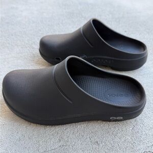 OOFOS OOcloog Black W6